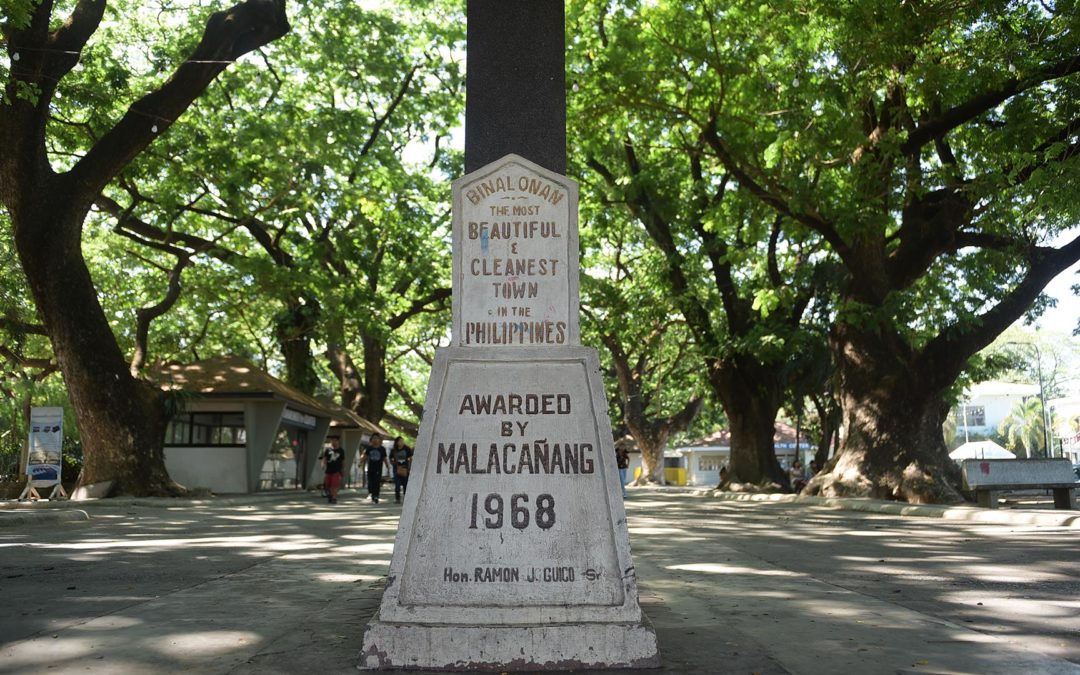 Cleanest and Greenest Town Marker