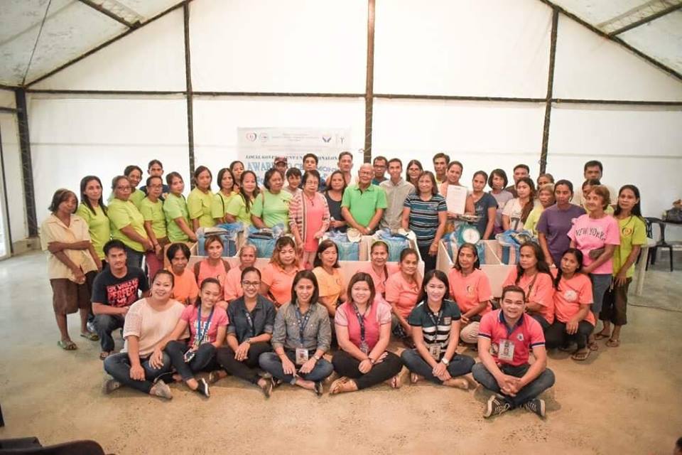 80 beneficiaries receive rice retail capital from DSWD