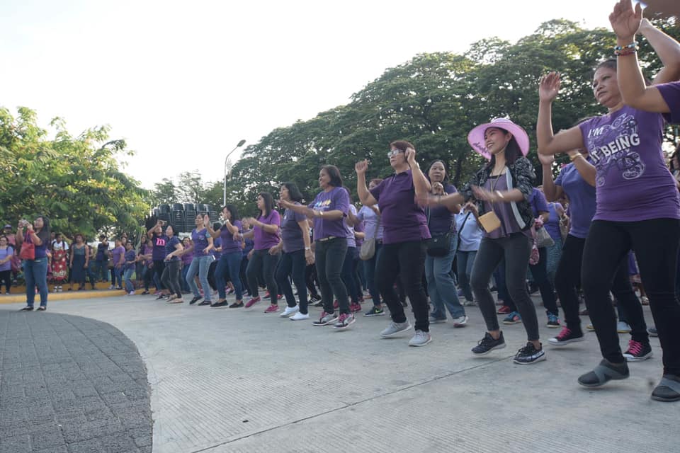 Municipal officials, employees, cross- dress to celebrate women’s month culmination day